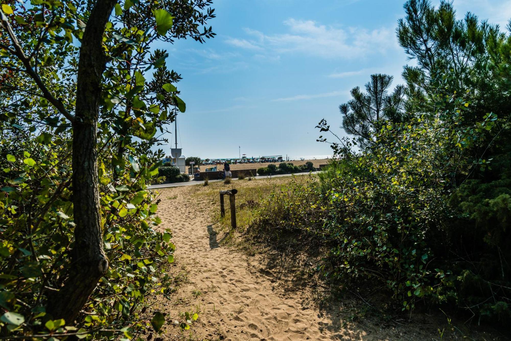 Aparthotel Residenza Al Parco à Bibione Extérieur photo